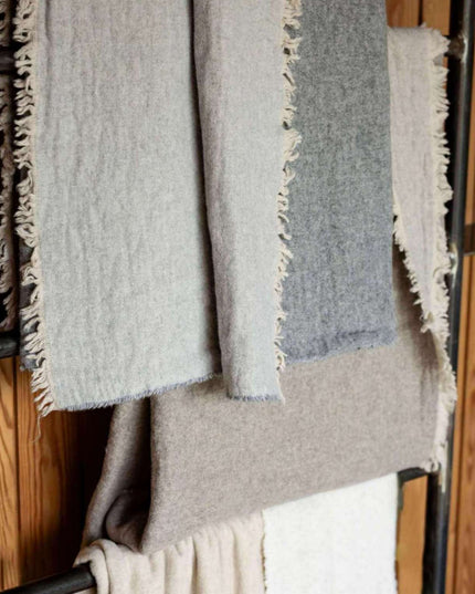 Plaid Buna en 130 X 180 - Matières recyclées -Perle ou Ivoire