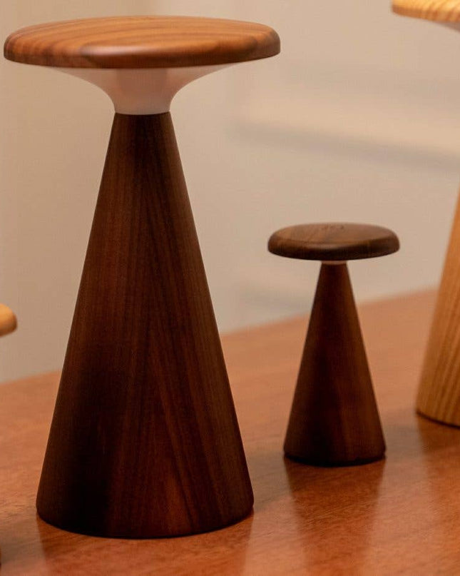 Lampe de table Sylva: Grande noix