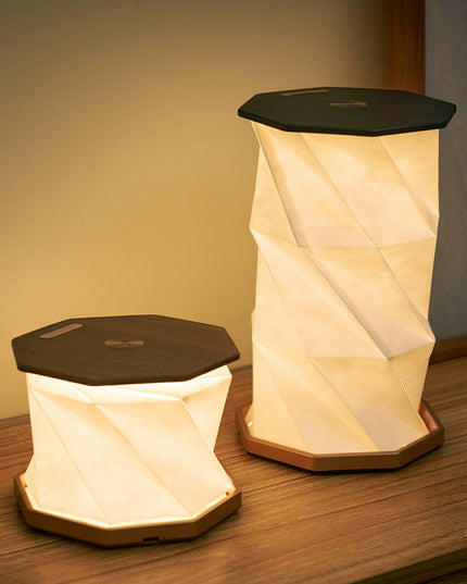 Lampe hexagonale Twist: Noyer massif