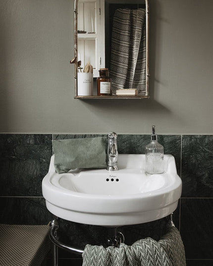 Miroir Karin avec étagère, argent antique, grand format