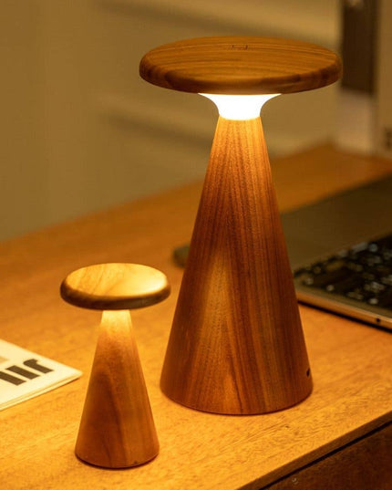 Lampe de table Sylva: Mini Noyer