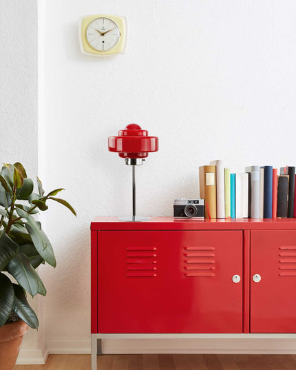 Lampe à poser en verre coloré et métal chromé Zéni: Orange