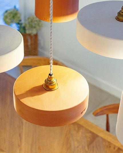 Suspension en terre cuite ocre S